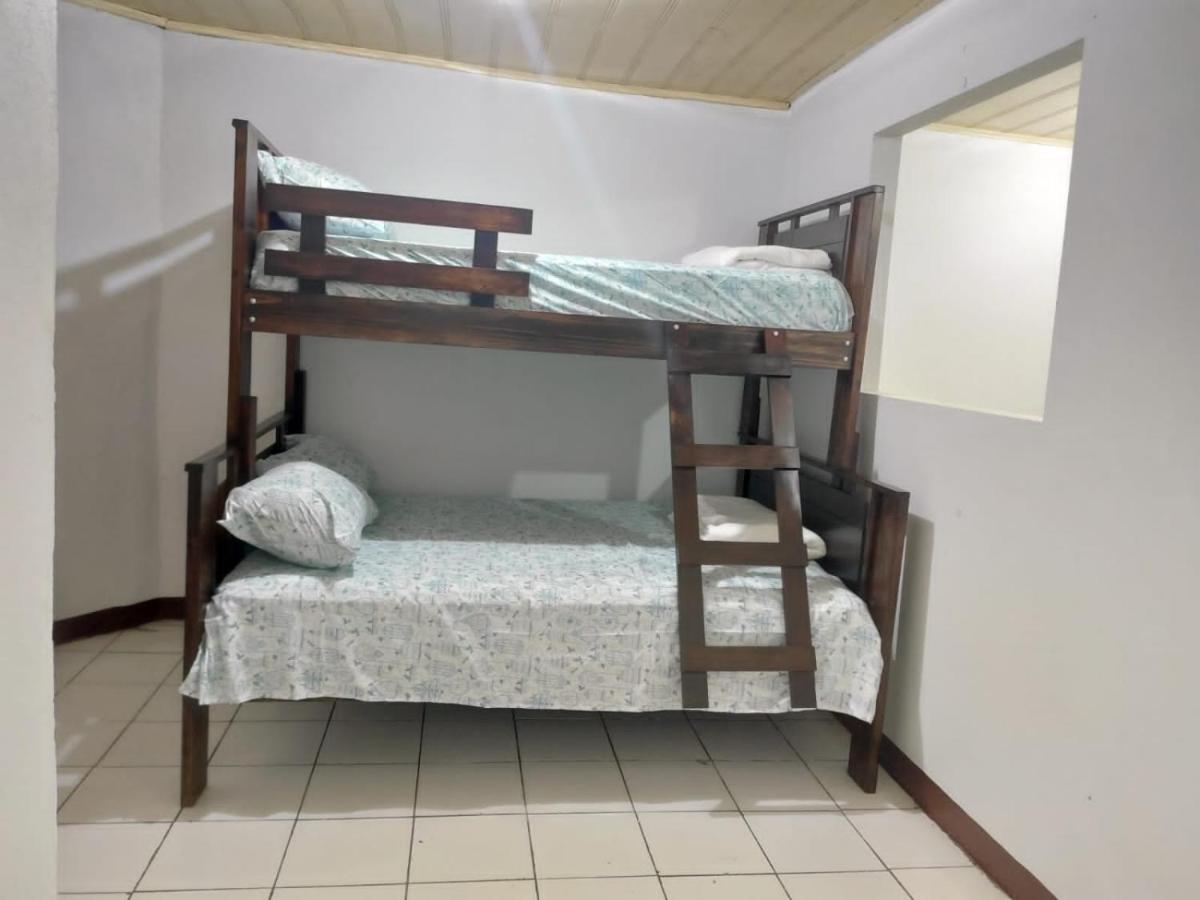 Departamentos Patricia Apartment Alajuela ภายนอก รูปภาพ